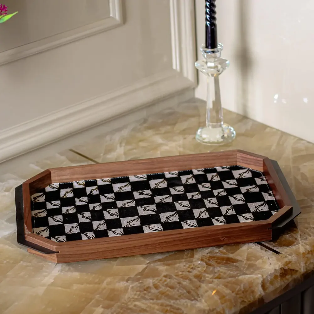 black-and-white-checkered-tray-1709734