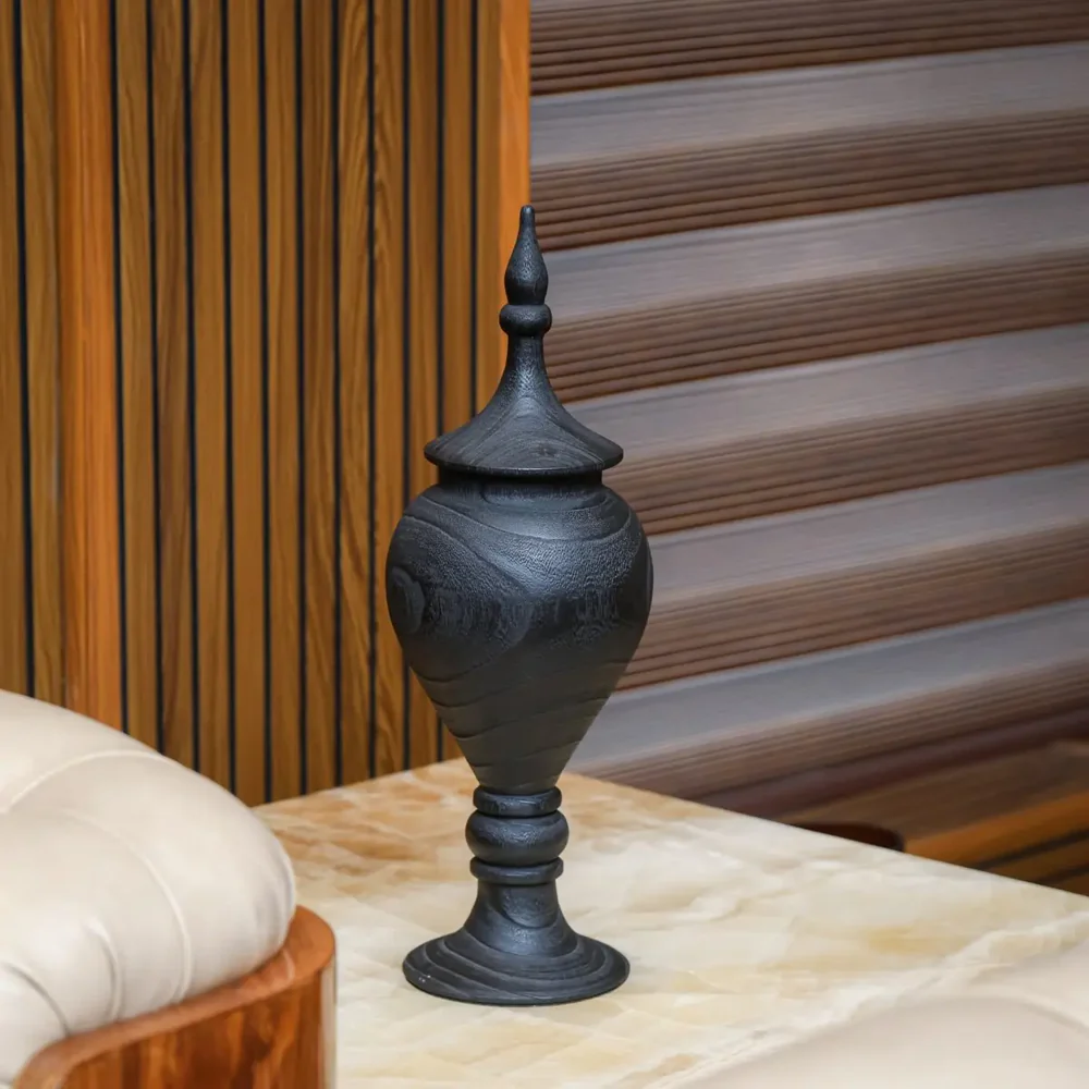 Tall Buckingham Flower Vase With Lid