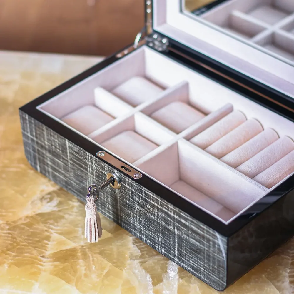 Radiance Time Piece/Jewel Box With Lock