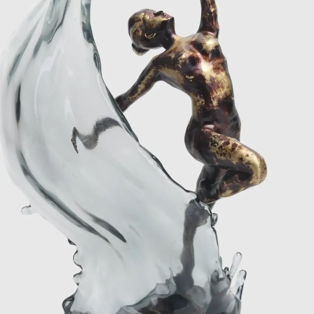 The Dancing Waves Statue